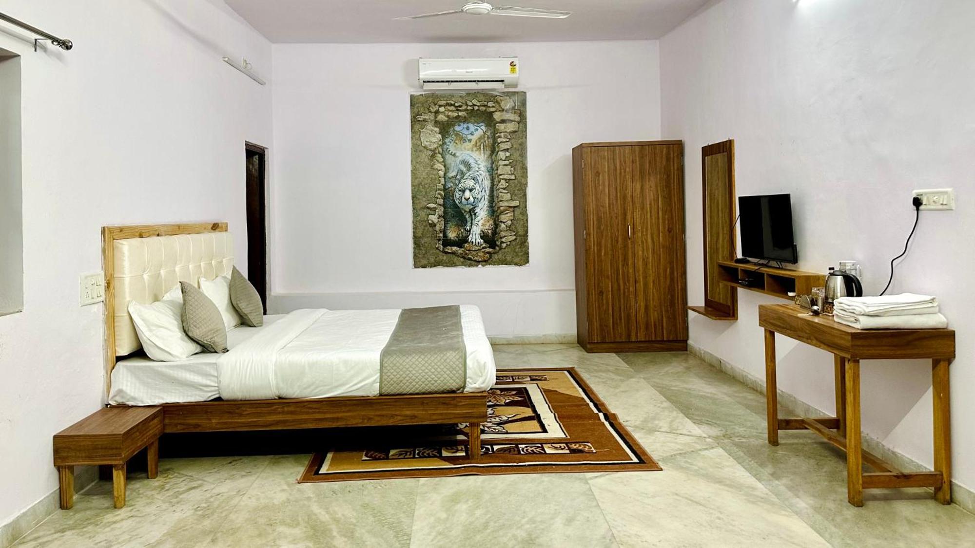 The Burj Resort Luxurious Stay Удайпур Екстериор снимка